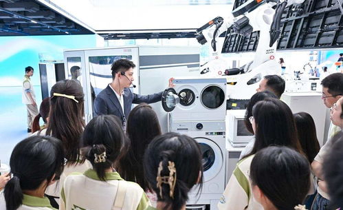 广东引才再发力 百余硕博学子走进大湾区触摸产业脉搏