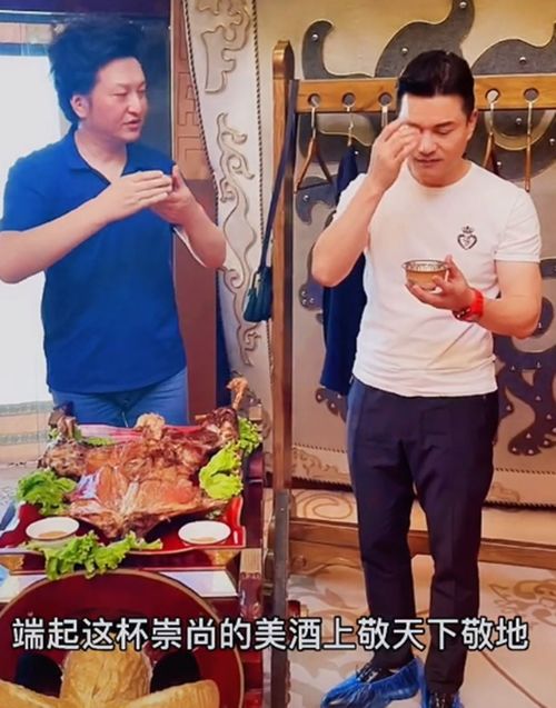 64岁吕良伟身形如壮年，身戴两千万名表，三婚娶富商妻子生活美满